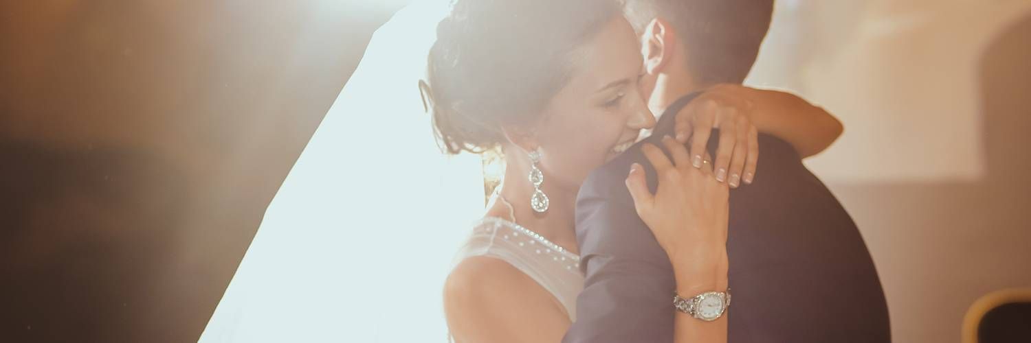 DJ für Ihre Hochzeit in Pfaffenhofen, Hochzeits DJ Pfaffenhofen, Firmenfeier, Weihnachtsfeier, Vereinsfeier, Hallenparty, Zeltparty, Discoparty Pfaffenhofen, Schweitenkirchen, Ingolstadt, Geisenfeld, Wolnzach, Manching, Reichertshausen, Mainburg, Kelheim, Messe, Konferenz, Konferenztechnik, Faschingsparty, Silvester, Silvestergala, Silvesterparty, Vohburg, Dachau, Freising, Schrobenhausen, Pörnbach, Scheyern